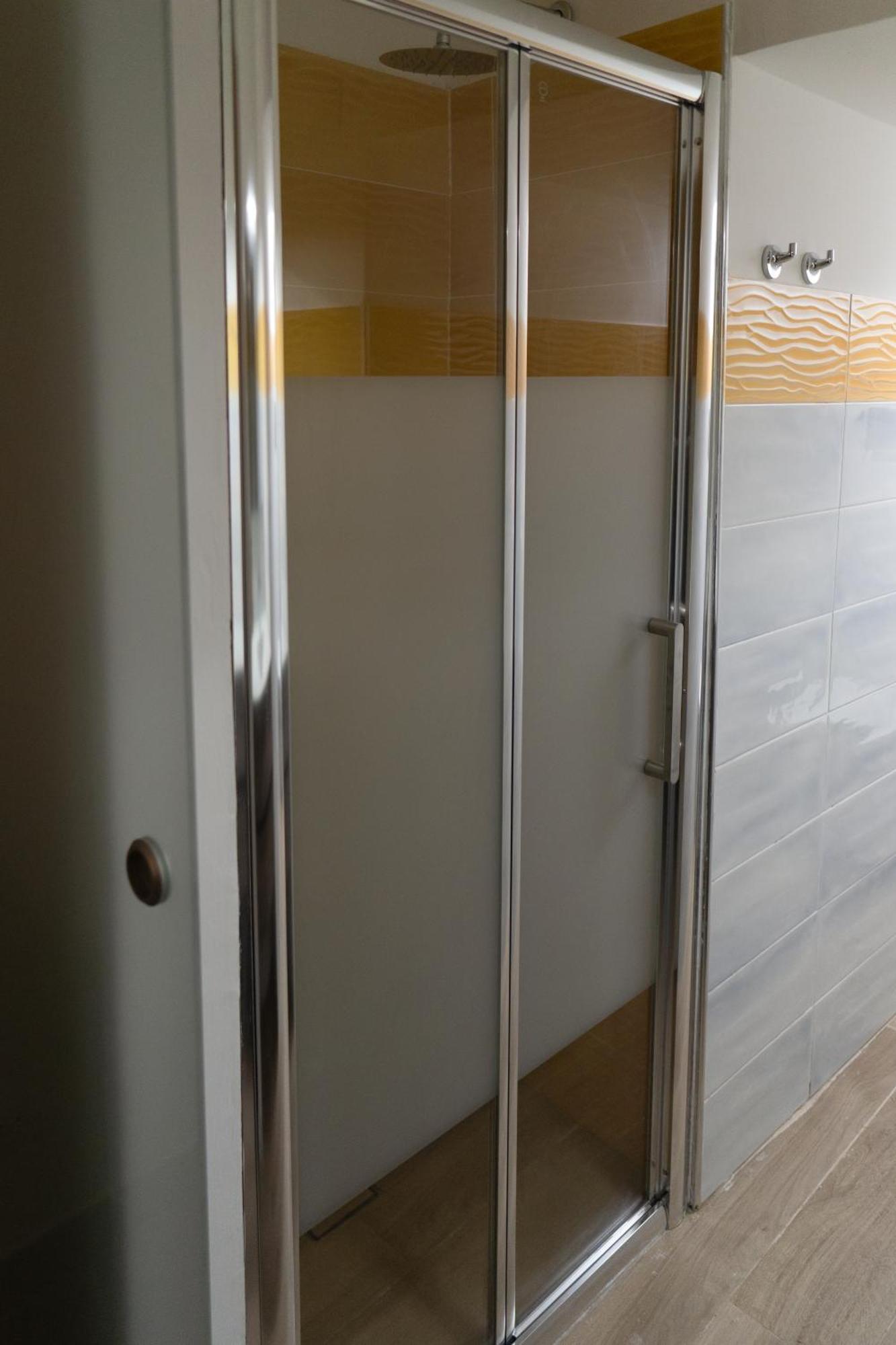 Yes I Know My Room - Mini Room Martiri Nápoles Exterior foto